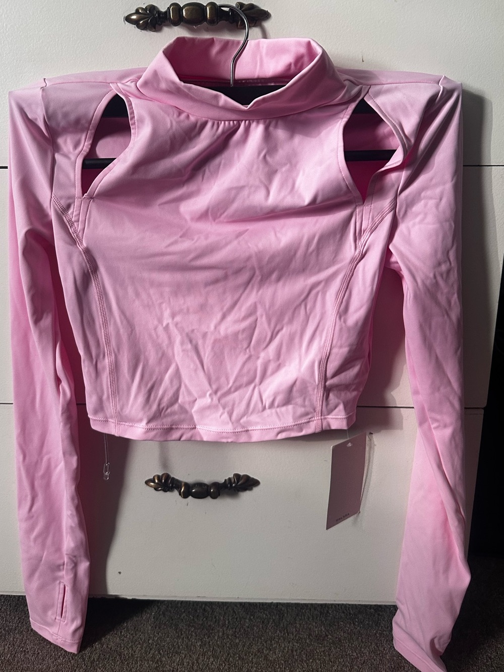 HALARA Light Pink Long-Sleeve Cutout Crop Top